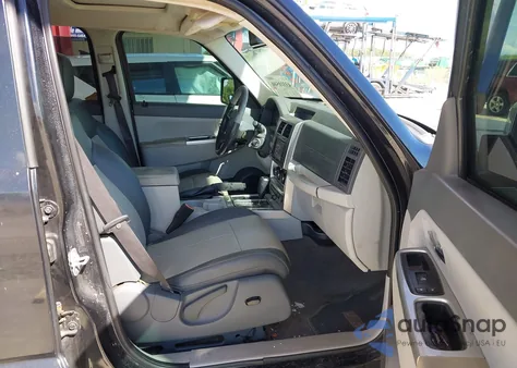 2008 Jeep Liberty Limited Edition из США, поврежденный, VIN 1J8GP58K28W245459